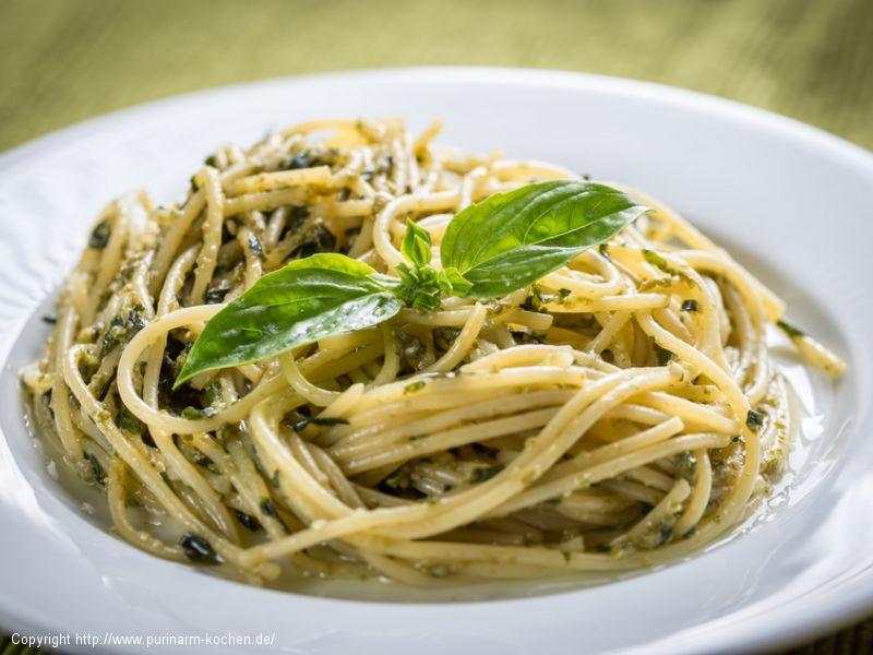 Nudeln mit Pesto